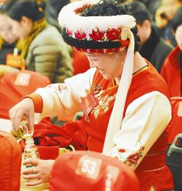 【解碼】2014年兩會代表委員的“桌上新待遇”