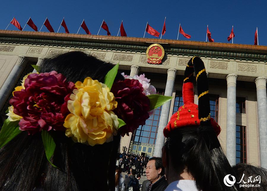 2014兩會(huì)：少數(shù)民族代表委員的特色帽飾