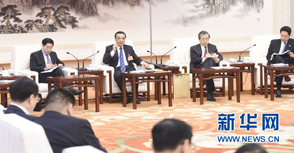 李克強分別參加云南、山西代表團審議 強調不斷提高城鄉居民生活水平