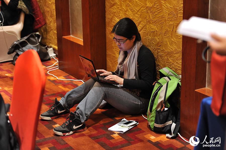 鏡頭中的兩會：兩會上的“半邊天”風采