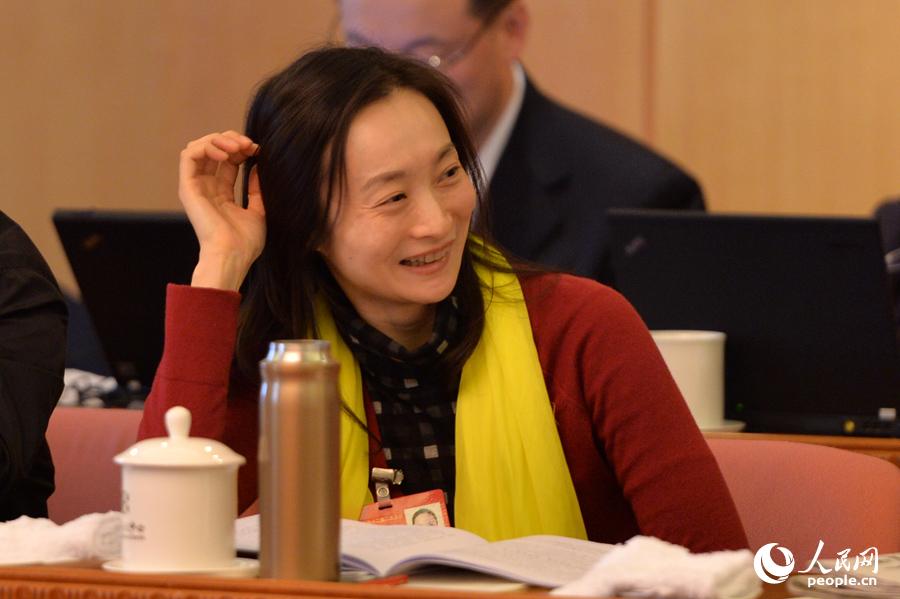 鏡頭中的兩會：兩會上的“半邊天”風采