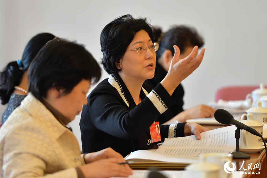 鏡頭中的兩會：兩會上的“半邊天”風采