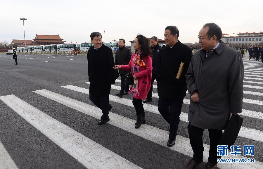 全國政協十二屆二次會議閉幕