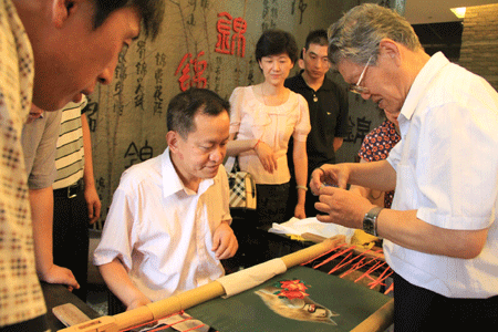 蜀繡大師彭世平：針尖上行走37年