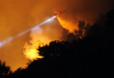 美國加州洛杉磯縣進入緊急狀態以應對山火