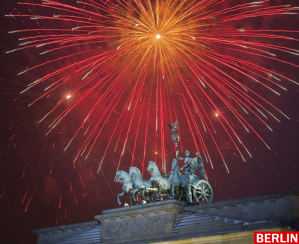 世界各地喜迎新年 煙花表演絢麗登場(chǎng)