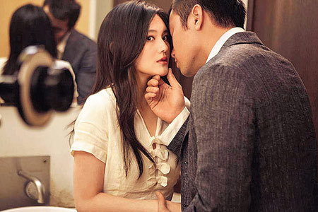 拍激情戲狂NG的明星