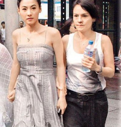 21位美女明星的極品漂亮媽媽