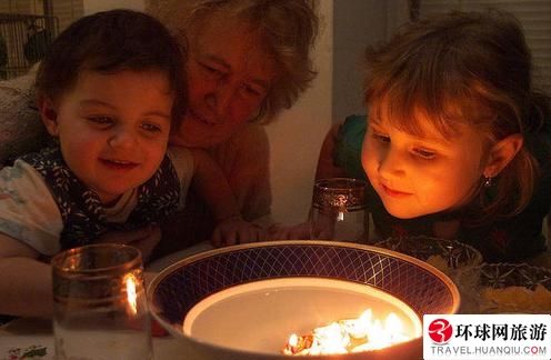 歡樂倒計時 各國千奇百怪的圣誕新年習俗