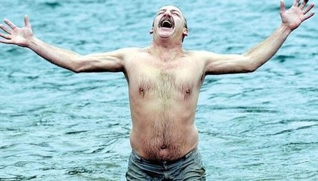 怪！世界竟有如此奇特的過年習俗(組圖)