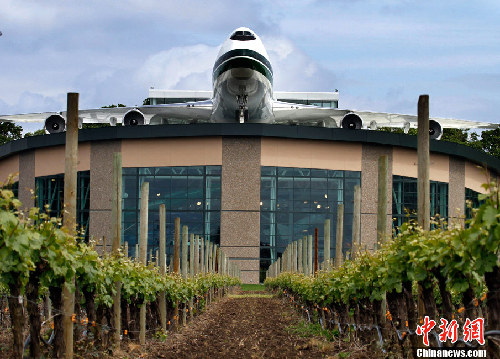 美國將波音747飛機改建成水上樂園