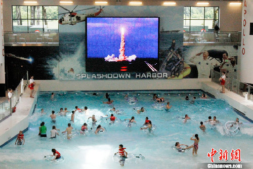 美國將波音747飛機改建成水上樂園