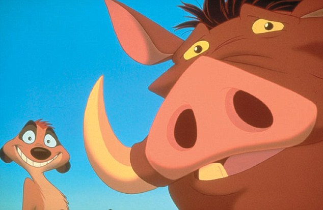 貓鼬和非洲疣豬很投緣 演繹現(xiàn)實版《獅子王》友情