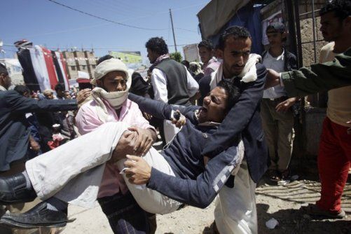 也門(mén)首都流血沖突22人死 官員指倒戈軍幕后策劃