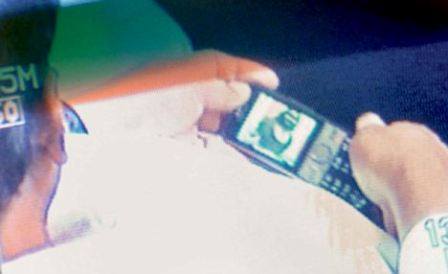 開會時傳看色情片惹眾怒 印度三名地方高官丟烏紗帽