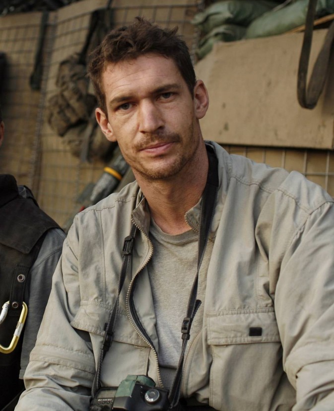 聚焦戰地記者——在槍林彈雨中傳遞戰爭真相