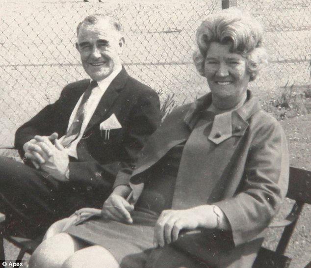 英閏年生百歲老人迎來第25個(gè)生日 生活規(guī)律健康樂觀