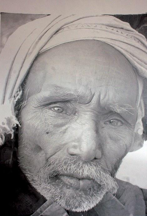 英畫家鉛筆畫登峰造極 疑似用相機拍攝