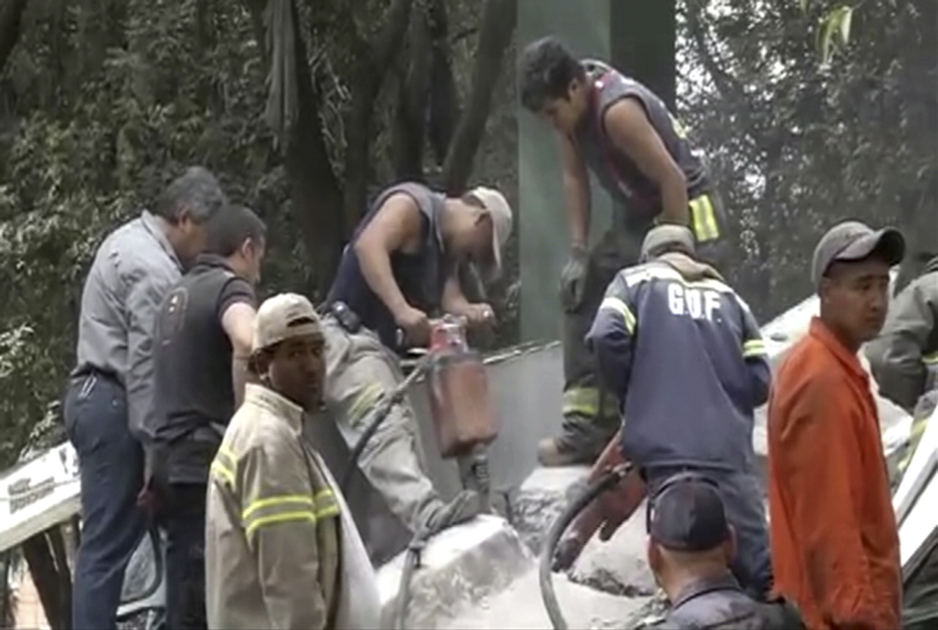 墨西哥7.8級強震致數百棟房屋受損 奧巴馬女兒安然無恙