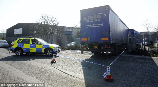 圍觀車(chē)禍上傳尸體照片發(fā)微博 英網(wǎng)友被批冷血無(wú)情