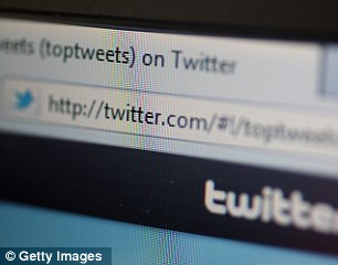 圍觀車(chē)禍上傳尸體照片發(fā)微博 英網(wǎng)友被批冷血無(wú)情