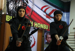 有關女刺客報道嚴重失實 伊朗武校學生欲起訴路透社