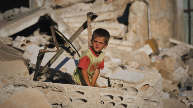 敘利亞驅(qū)逐17國外交官 兩空姐大打出手只因政見迥異