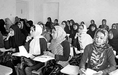 阿富汗指責巴基斯坦間諜向阿學校投毒(圖)