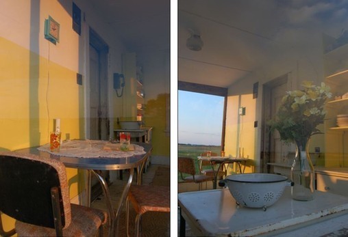 加拿大藝術家“妙手回春” 廢棄房屋變身“玩偶之家”