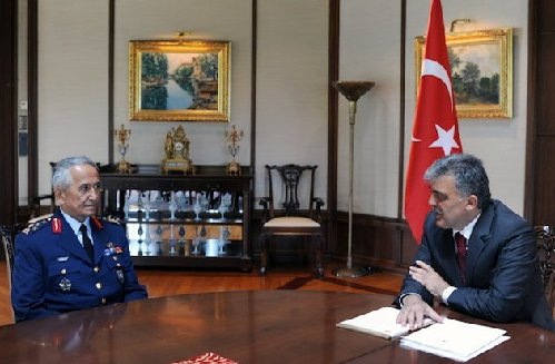 美國給土耳其撐腰 承諾“討伐”敘利亞擊落土戰(zhàn)機(jī)