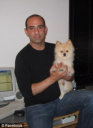 超萌狗狗惹禍？美國男子因?qū)櫸锞W(wǎng)站被奪走狀告前女友