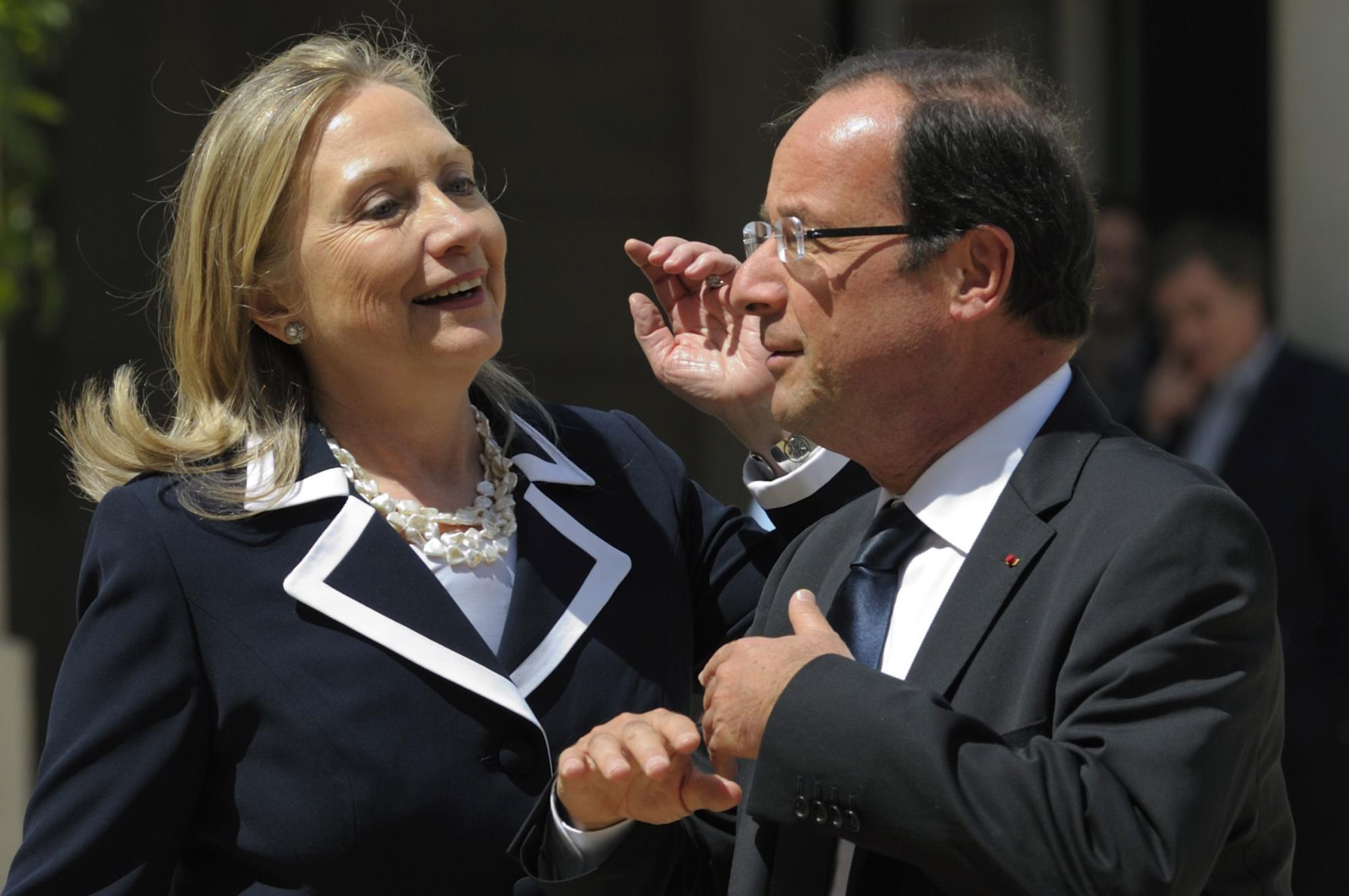 希拉里敦促對敘利亞動武 被指與奧朗德發展“關系特殊”