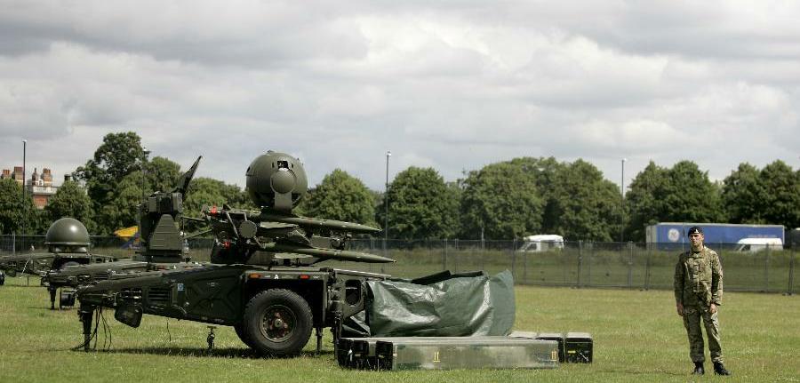 戰(zhàn)艦導(dǎo)彈齊上陣 倫敦奧運(yùn)安保仍被曝問題重重