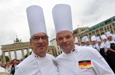 御廚泄露元首“舌尖上的秘密”：英女王不挑食、奧巴馬喜特供食品