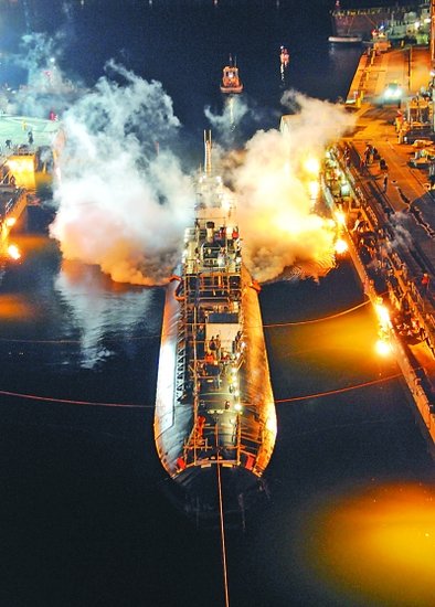 美國海軍造船廠一雇員為提前下班 竟兩次火燒核潛艇