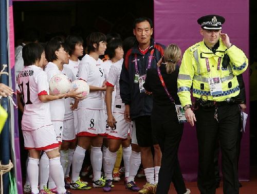 倫敦奧運(yùn)弄錯國旗朝鮮女足退賽抗議 英國海關(guān)取消罷工