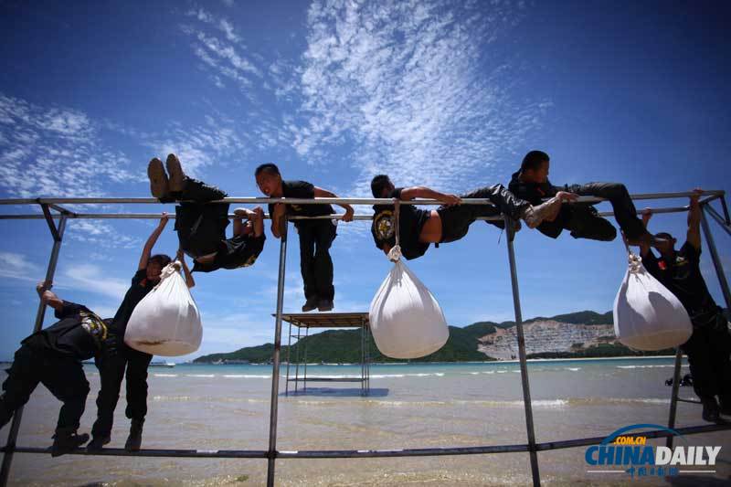 探秘美女保鏢魔鬼訓練