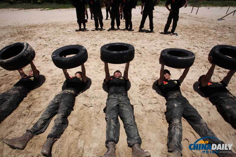 探秘美女保鏢魔鬼訓練