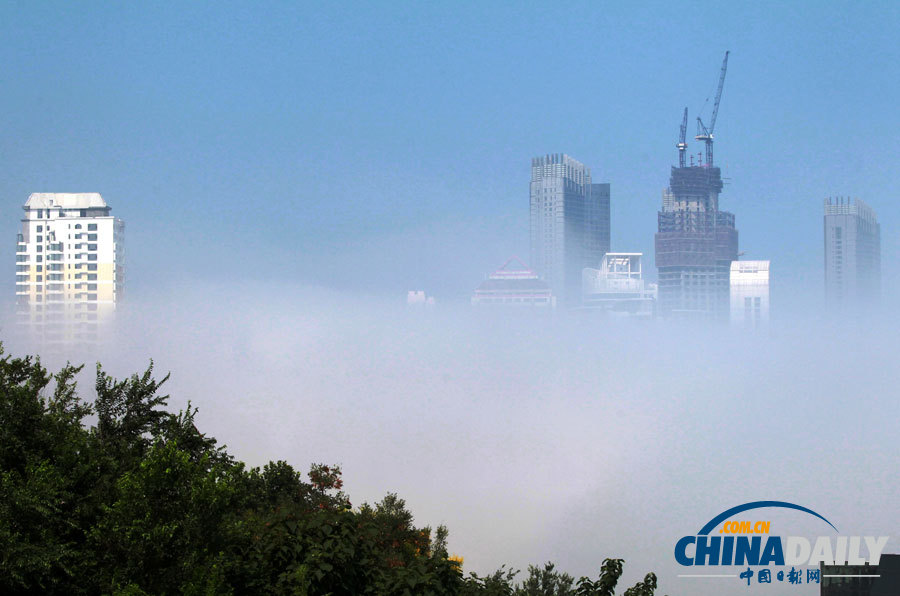 山東煙臺海濱現“海市蜃樓”景觀