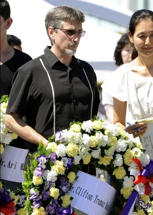 日本紀(jì)念廣島原子彈爆炸67周年 美前總統(tǒng)杜魯門之孫出席