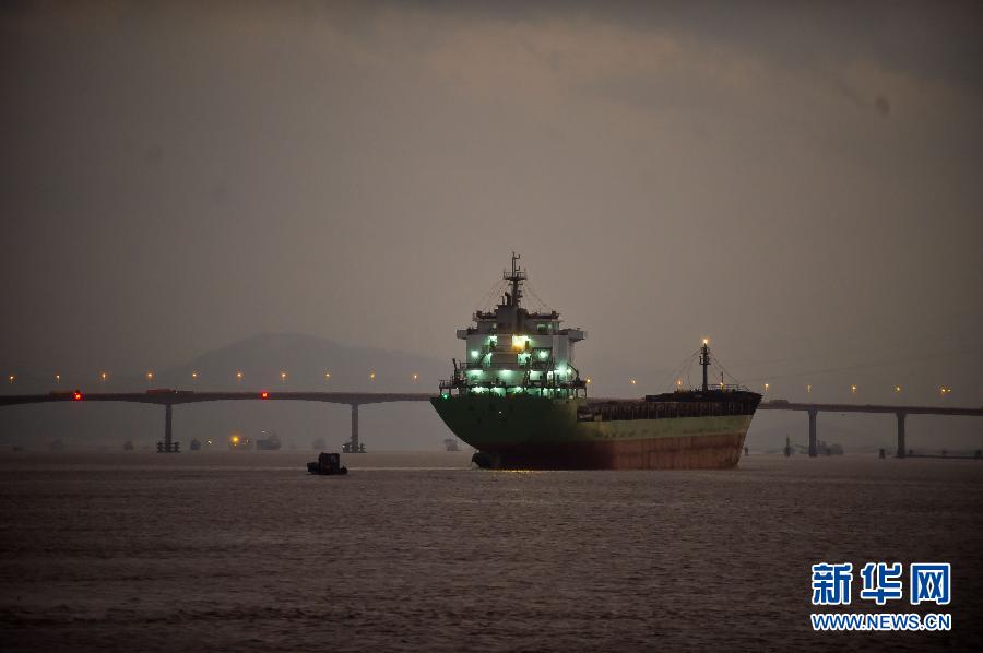 “海葵”升級為臺風 浙滬皖魯嚴陣以待