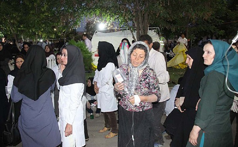 伊朗西北部連發兩次超6級地震數千死傷 醫療人員物資緊缺