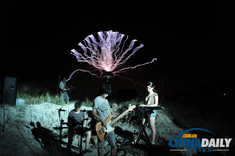 福建長樂：“閃電”樂隊