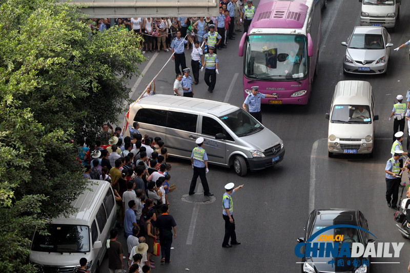 公安部A級通緝犯周克華在重慶被警方擊斃