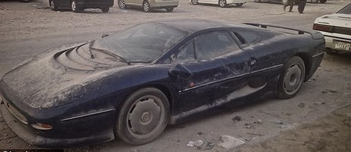 大批英富人棄豪車逃離迪拜躲債 包括百萬英鎊法拉利