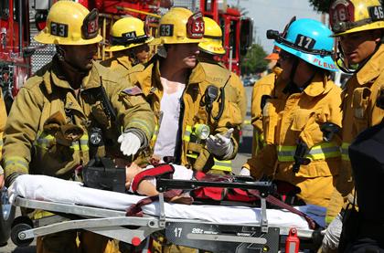 美百歲老翁剎車失靈沖入人行道 撞傷11人包括9名兒童