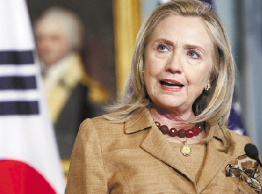 希拉里在質疑聲中訪華