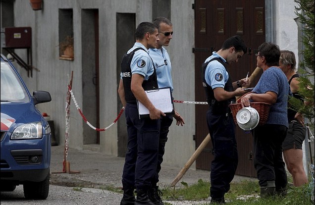 法國景區爆滅門案 英國3名自駕游客遇難8歲女孩垂危