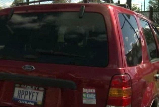 美國無臂女教師身殘志堅 用雙腳書寫自強人生