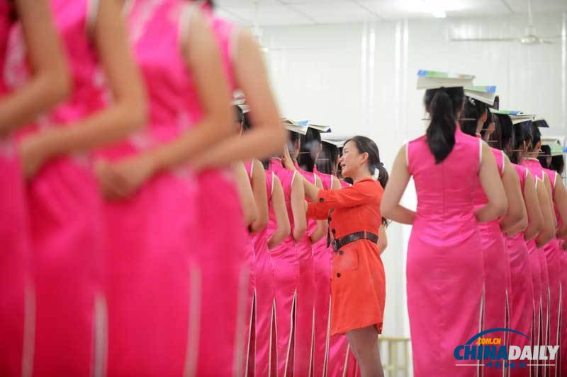 江蘇揚州：90后志愿者“魔鬼式”訓練迎運博會